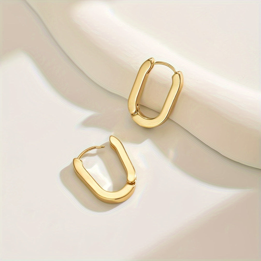 Eleganti Orecchini a Cerchio con Design Geometrico