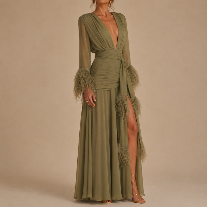 Valentina | Abito Maxi Elegante con Dettagli in Piuma