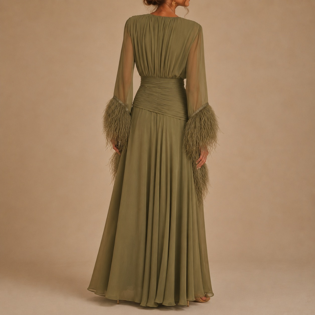 Valentina | Abito Maxi Elegante con Dettagli in Piuma
