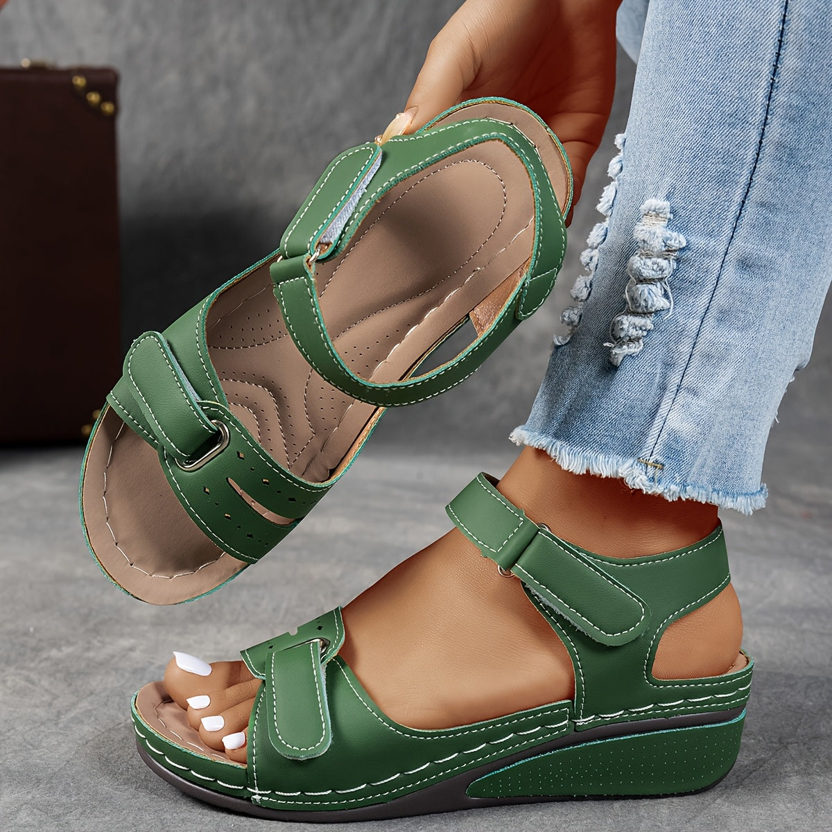 Lovas | Sandali Comfort con Suola Morbida e Cinghie Regolabili
