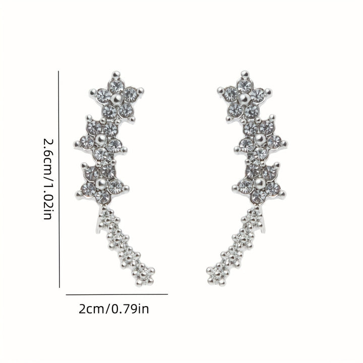 Eleganti orecchini floreali in argento senza tempo