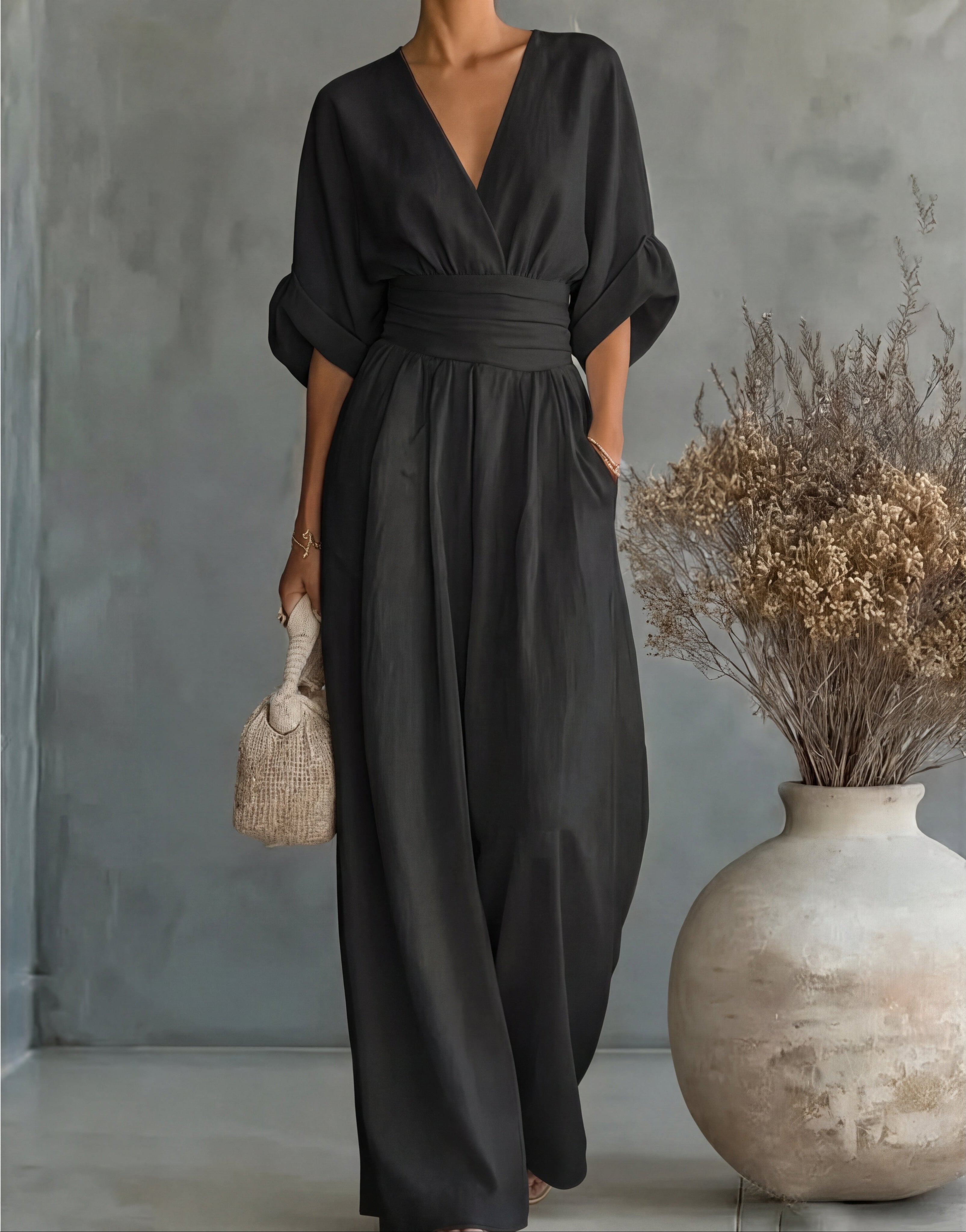 Daniela - Tuta elegante con scollatura a V e pantaloni a gamba larga