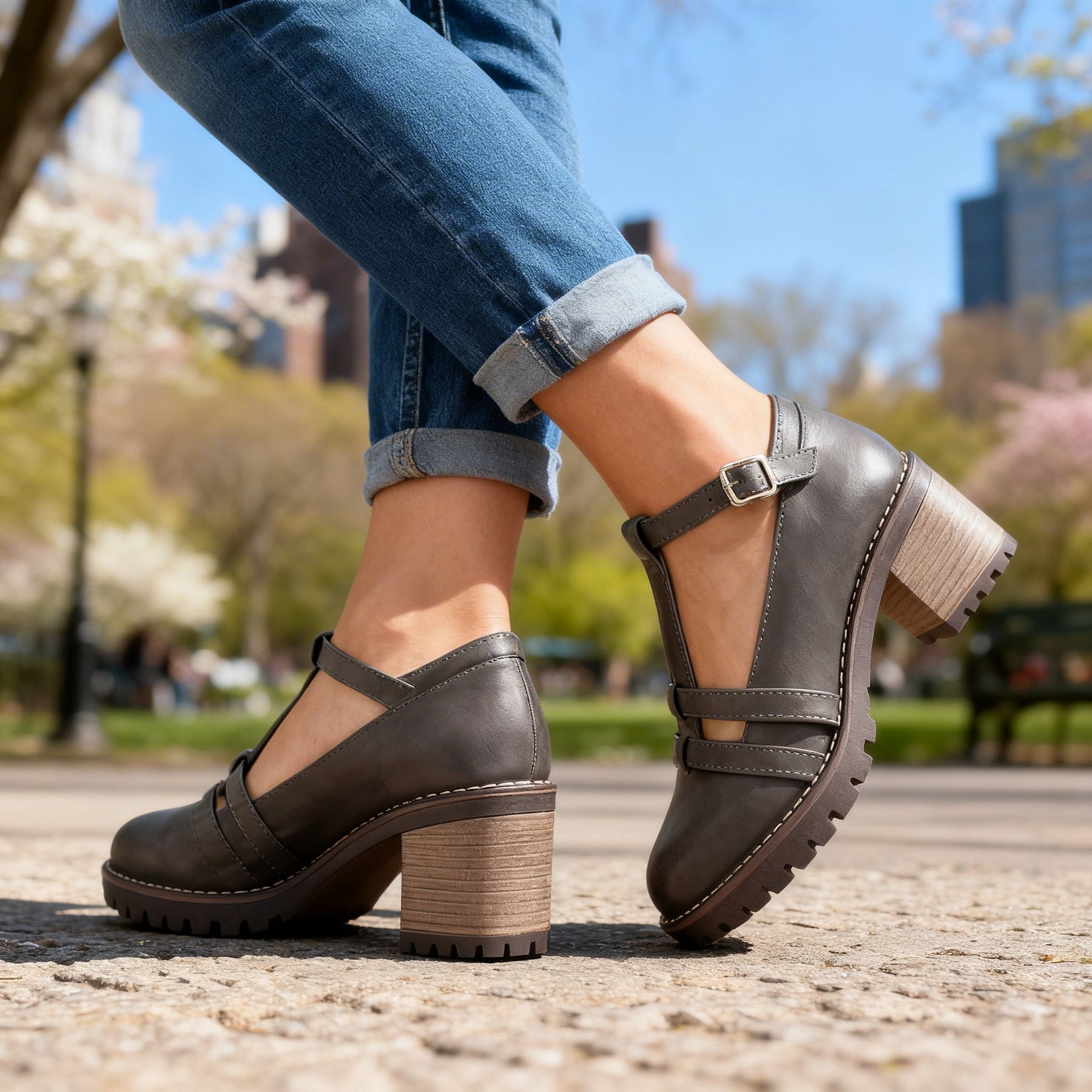 Romilly | Mocassino con Cinturino a T e Tacco Largo