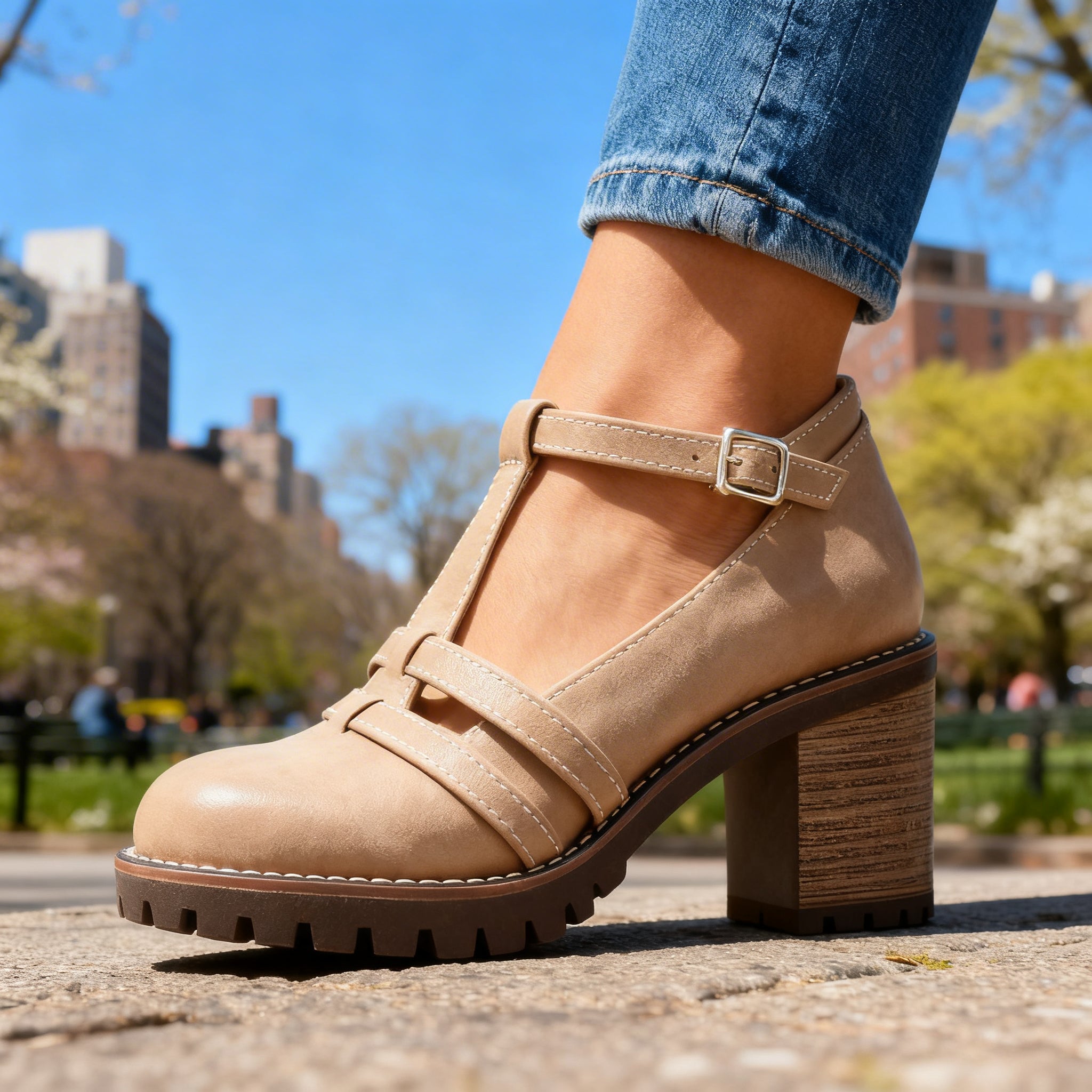 Romilly | Mocassino con Cinturino a T e Tacco Largo